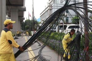 Pemprov DKI Jakarta Tertibkan Kabel di 10 Lokasi SJUT