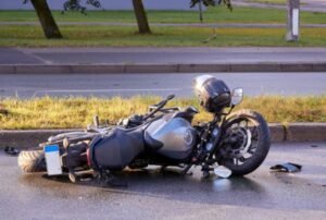 Seorang Pengendara Motor Tewas Terlindas Truk