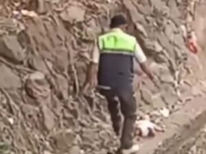 Aksi Heroik Satpol PP Tanah Abang Selamatkan Bayi yang Terjatuh