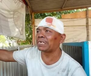 Truk Minyak Terguling di Mojokerto, Warga Serbu Lokasi untuk Ambil Minyak