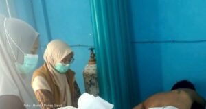 Gara-gara Tidak Beri Jalan, Sopir Elf di Garut Dibacok Lima Kali