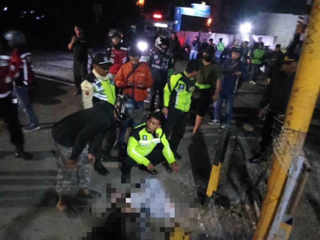 Dua Wanita Tewas Tertabrak Kereta di Bandung