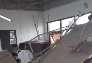 Angin Kencang Robohkan Plafon Kelas di SMAN 19 Bekasi