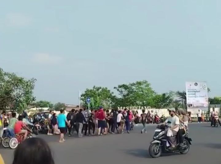 Warga Perumahan Kartika Klari Berhasil Amankan Pelaku Pencurian Motor