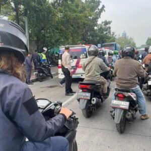 Pengendara Motor Tewas Usai Tabrak Transjakarta di Tanjung Priok