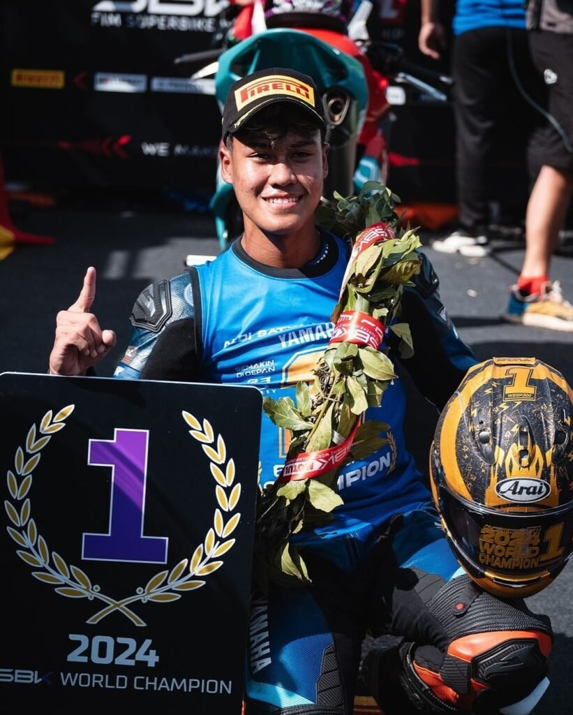 Pembalap Indonesia Raih Juara Dunia Supersport 300