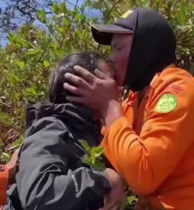 Tiga Hari Hilang, Seorang Pendaki di Gunung Slamet Ditemukan Selamat