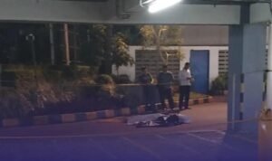 Seorang Pria Tewas Terjatuh di Parkiran Motor Bekasi Selatan