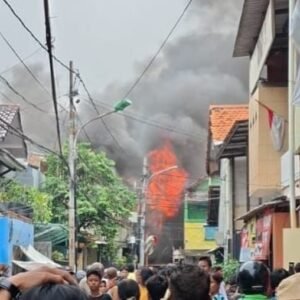 Nahas! Sebuah Rumah di Cipinang Pulo Hangus Terbakar