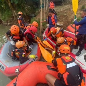 Tim Gabungan Temukan Korban Tenggelam di Sungai Cisadane