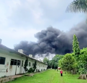 Sebuah Pabrik Kimia Hangus Terbakar di Cikupa Tangerang