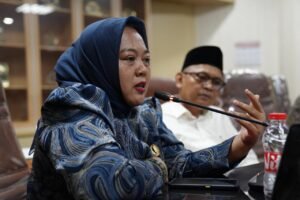 Neneng Siti Fatimah: Jangan Ragu Kritik Bupati dan Wakil Bupati