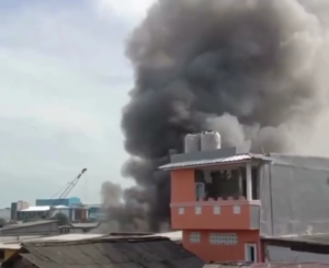 Kebakaran Melanda Sebuah Rumah di Penjaringan Jakarta Utara