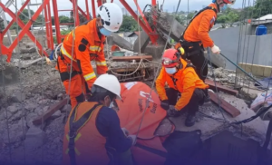 Tim SAR Berhasil Evakuasi Jasad Pekerja yang Tertimpa Beton di Bekasi