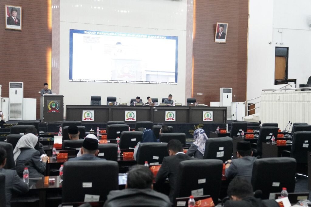 DPRD Karawang Umumkan Masa Reses II Tahun 2025 dalam Rapat Paripurna