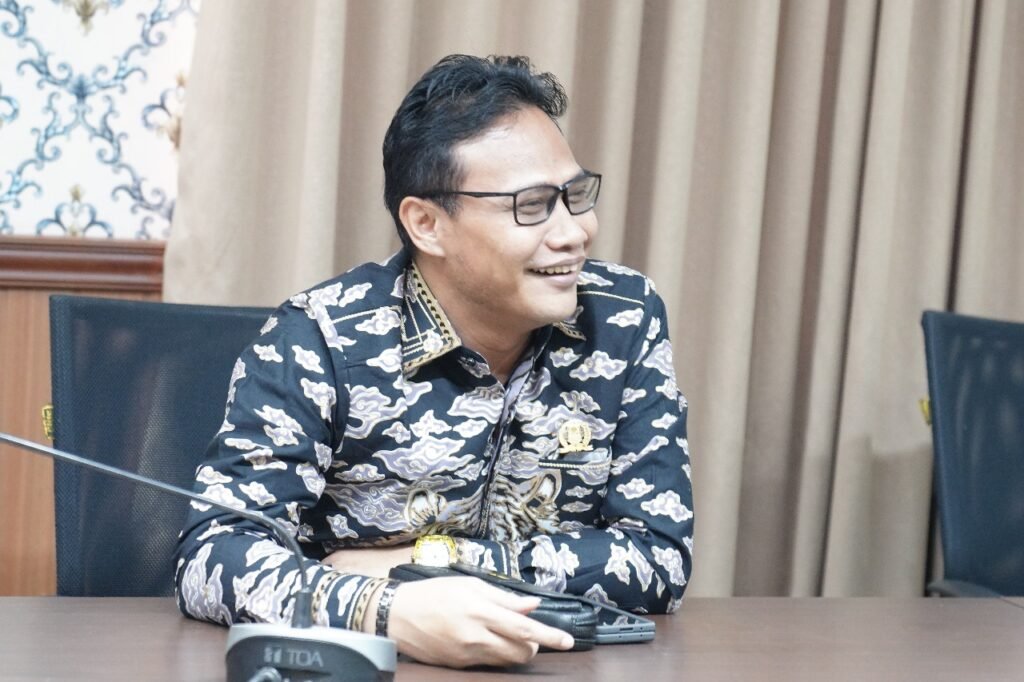 Komisi I DPRD Karawang Peduli Penanganan Bencana, Abdul Aziz: Saya Langsung Kontak Pak Kadis PUPR agar Segera Turun Tangan