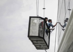 Tali Sling Gondola Lepas, 2 Pekerja Tewas Jatuh dari Lantai 8