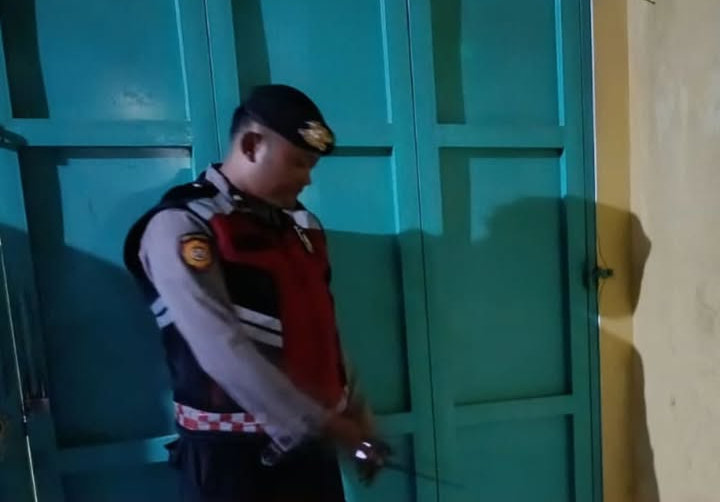 Geger! Bayi Perempuan Baru Lahir Ditemukan di Depan Ruko Katapang