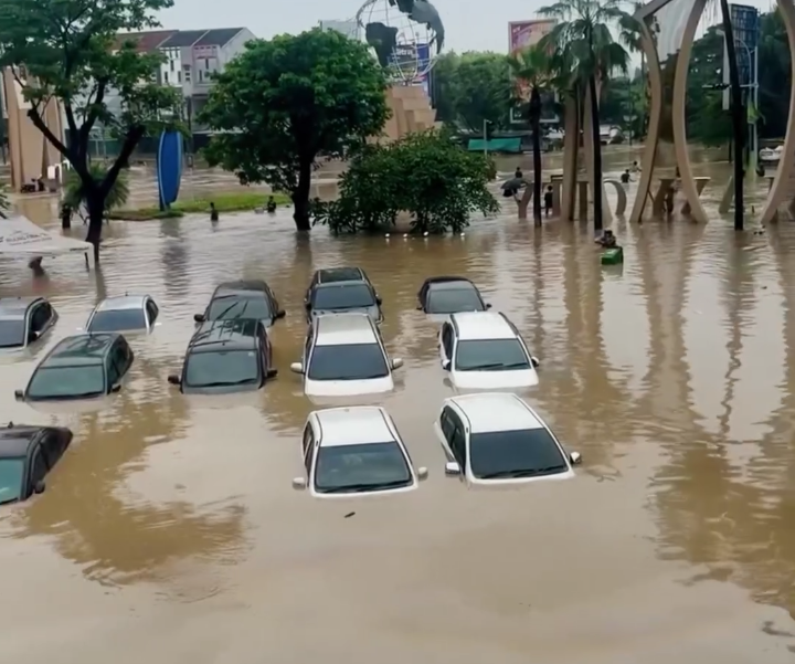 Banjir Besar Melanda Bekasi, Ketinggian Air Capai 3 Meter