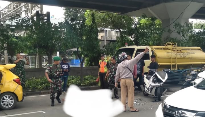 Kecelakaan di Jalan Yos Sudarso, Pengendara Motor Luka-Luka