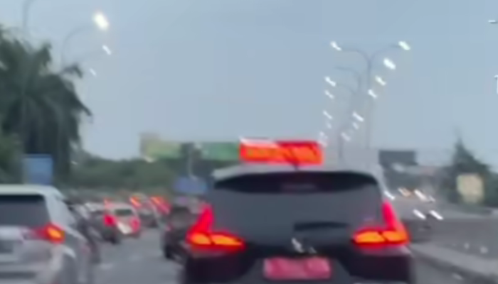 Langgar Surat Edaran, Mobil Dinas Pemkot Bekasi Berada di Jalur Mudik