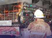 Ruko Ponsel Jatiwaringin Terbakar, Diduga akibat Korsleting Listrik