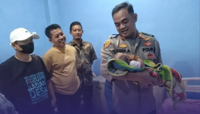 Geger! Penemuan Bayi di Depan Rumah Kontrakan Bekasi