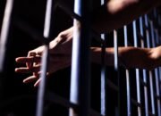 Lima Debt Collector Bekasi Ditangkap Polisi Rampas Mobil di Transmart Juanda