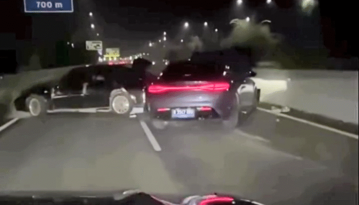 Viral! Mobil Listrik Terekam Tabrak Lari Chevrolet di Tol Sedyatmo