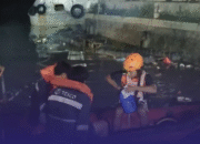 Nahas! Dua Pekerja Hilang Terjatuh ke Sungai Cikeas saat Uji Coba Kapal RIB