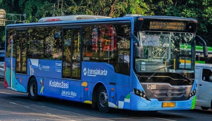 Gubernur DKI Naikkan Tarif Parkir Demi Subsidi Transportasi Gratis