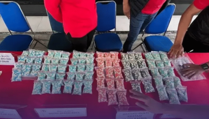 Polres Metro Bekasi Kota Gagalkan Peredaran Ekstasi Senilai Rp10 M