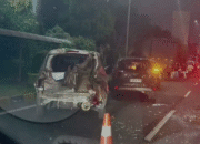 Alami Rem Blong, Truk Tabrak 9 Kendaraan di Exit Tol Bekasi Barat