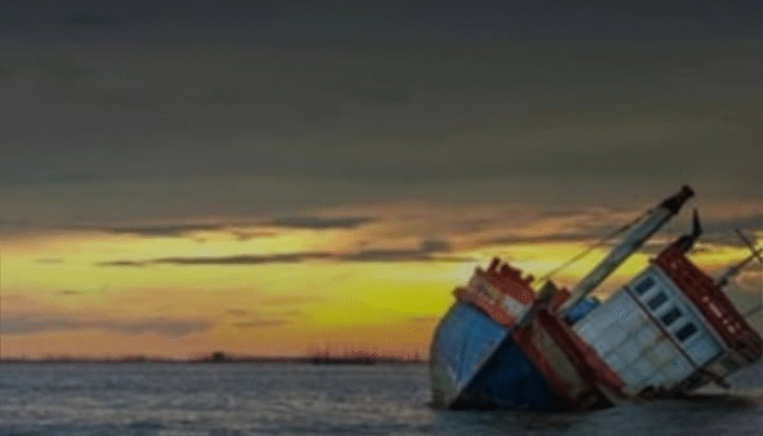 Kapal Terbalik di TN Komodo, Penumpang Berhasil Dievakuasi