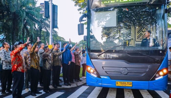 Sambut HUT Bhayangkara, Transportasi Jakarta Berlaku Tarif Rp1