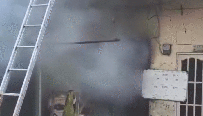 Dua Rumah Kontrakan Terbakar di Koja, Satu Orang Luka