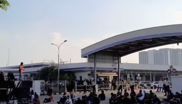 Perjuangkan PKB, Dua Buruh PT Yamaha Music Manufacturing Asia Dipecat