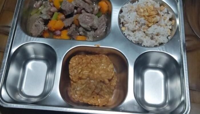 BGN Teliti Dugaan Food Tray MBG dari China Mengandung Minyak Babi