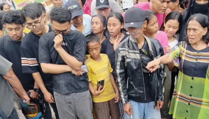 Warga Medan Geger oleh Aksi Bunuh Diri ODGJ, Tikam Perut dan Gorok Leher Sendiri