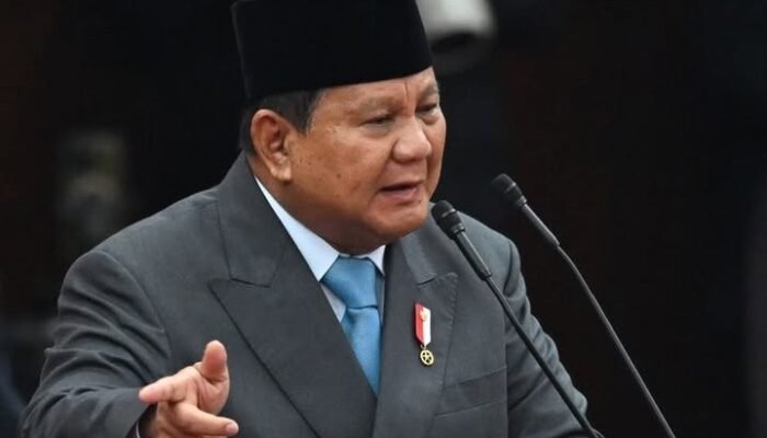Prabowo Alokasikan Rp 178,7 Triliun untuk Guru dan Dosen dalam RAPBN 2026