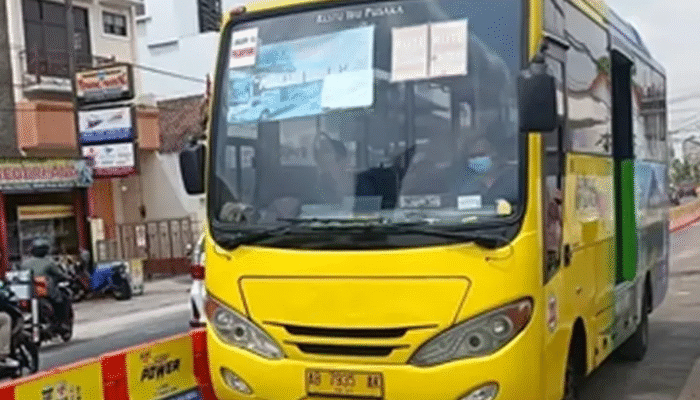 Hendak Menyeberang, Pejalan Kaki Tewas Tertabrak Bus Trans Jogja di Sleman
