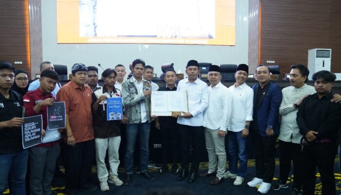 DPRD Karawang Berikan Jawaban atas Somasi dan Sidang Rakyat Mahasiswa di Konferensi Pers