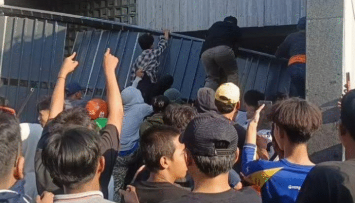Barang Jarahan Ahmad Sahroni Mulai Dikembalikan, Polisi Fasilitasi Penyerahan
