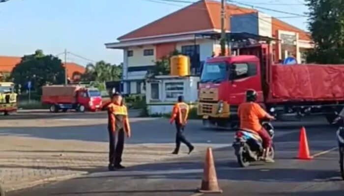 Dishub Gresik Catat 2.100 Truk Masuk Kantong Parkir, Aturan Jam Larangan Terbukti Efektif