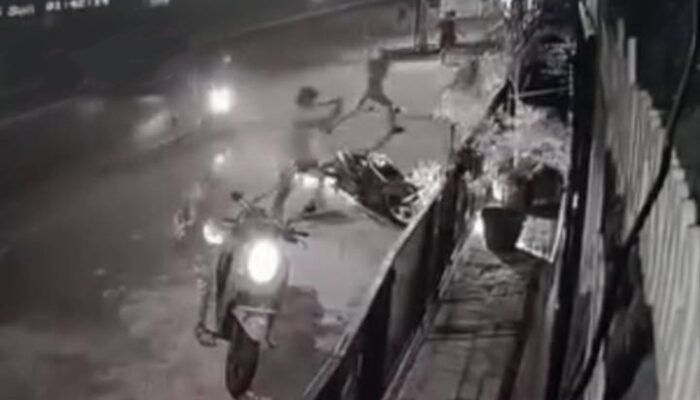 Dikepung 15 Orang di Depan Kampus Unesa, Warga Gresik Nyaris Dibacok Begal