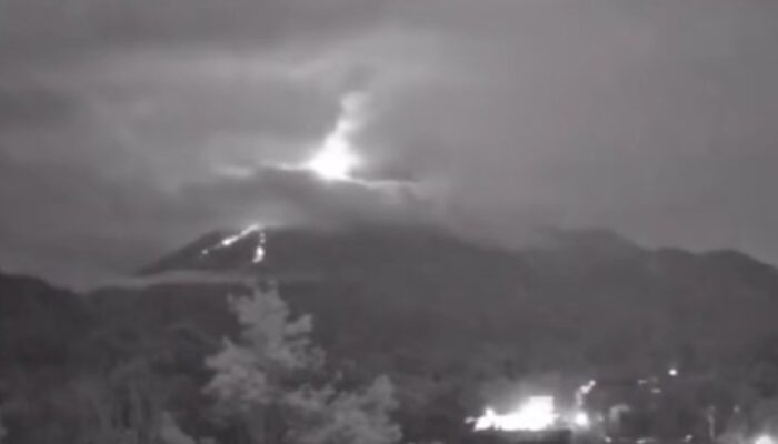 Gunung Merapi Erupsi Enam Kali, BPPTKG Imbau Warga Tetap Waspada