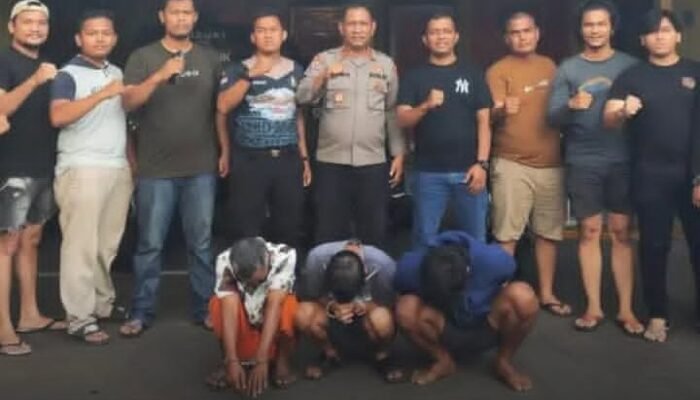 Sadis! Mahasiswa Yatim Piatu Dikeroyok dan Dilempar Kelapa hingga Tewas di Masjid Sibolga