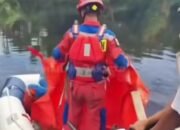 Korban Tenggelam di Kali Cakung Ditemukan Meninggal, Petugas Lakukan Evakuasi