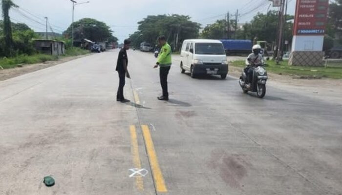 Tragis! Pengendara Motor Tewas usai Tertabrak Truk di Jalur Tengkorak Gresik