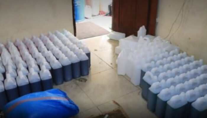 Polisi Ungkap Industri Sabun Cair Palsu di Bekasi, Omzet Tembus Rp1 Miliar